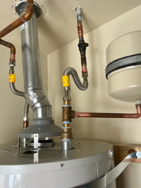 Water heater installation and plumbing repair in Fort Hill - Roosevelt